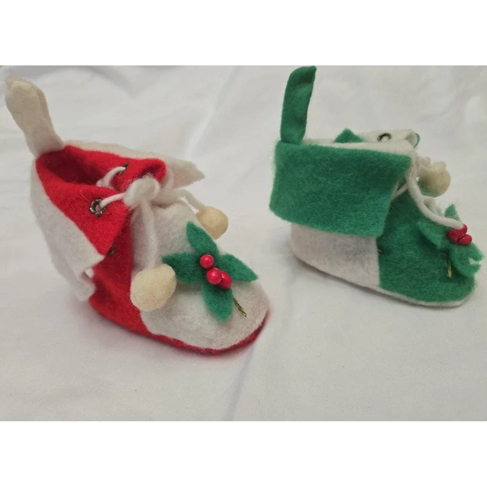 Vintage Felt Christmas‎ Ornaments Shoes Green And Red Retro Holiday Decor